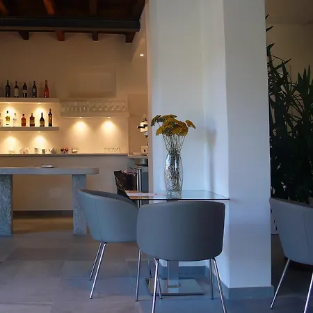 Corte Di Pellio Inn Pellio Superiore