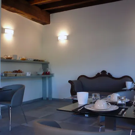 Мини-отель Corte Di Pellio 3*