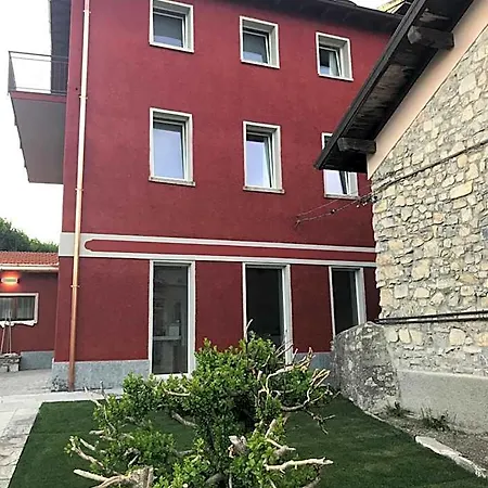 Corte Di Pellio 3* Pellio Superiore