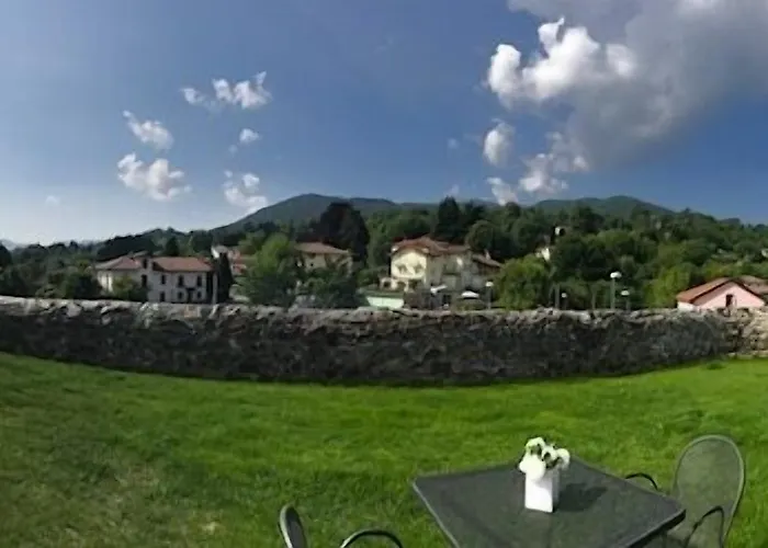 Corte Di Pellio Мини-отель Pellio Superiore