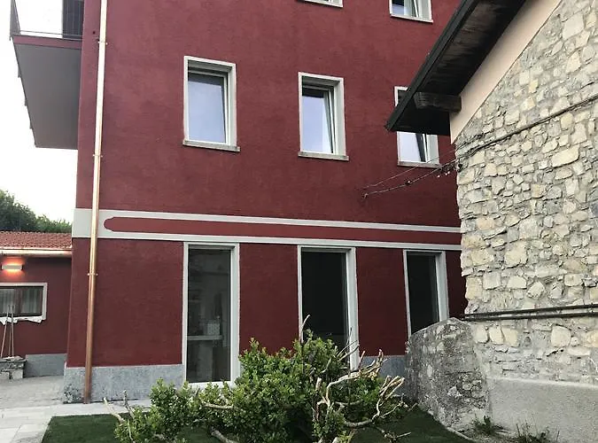 Corte Di Pellio 3* Pellio Superiore